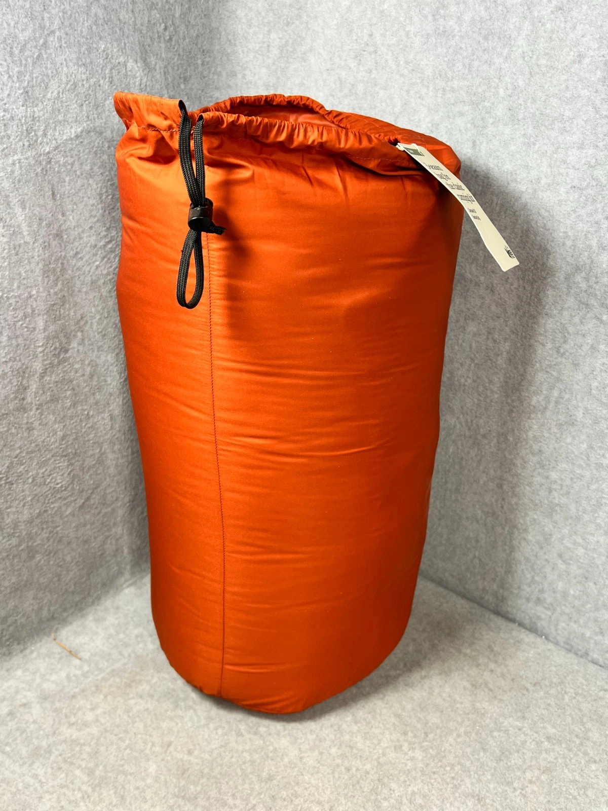 REI Co-op Campwell 30 Fireclay Medium Wide Sleeping Bag NWT
Opens in a new window or tab