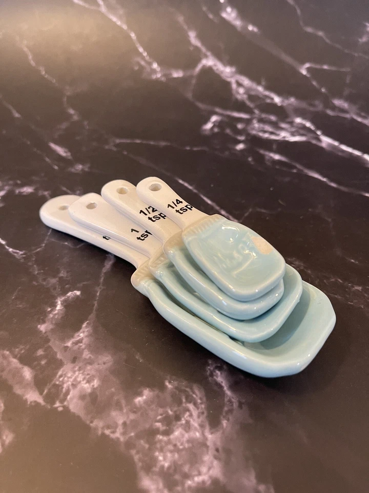 Blue Mason Jar Measuring Spoon Set by World Market 1T, 1t, 1/2t, 1/4t - Image 3 of 4