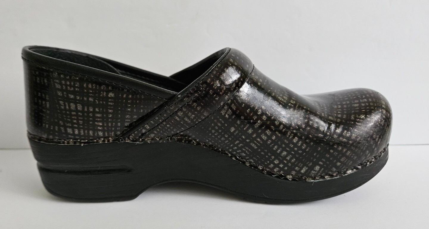 Dansko Black Silver Metallic Pattern Clogs Sz 38 … - image 6