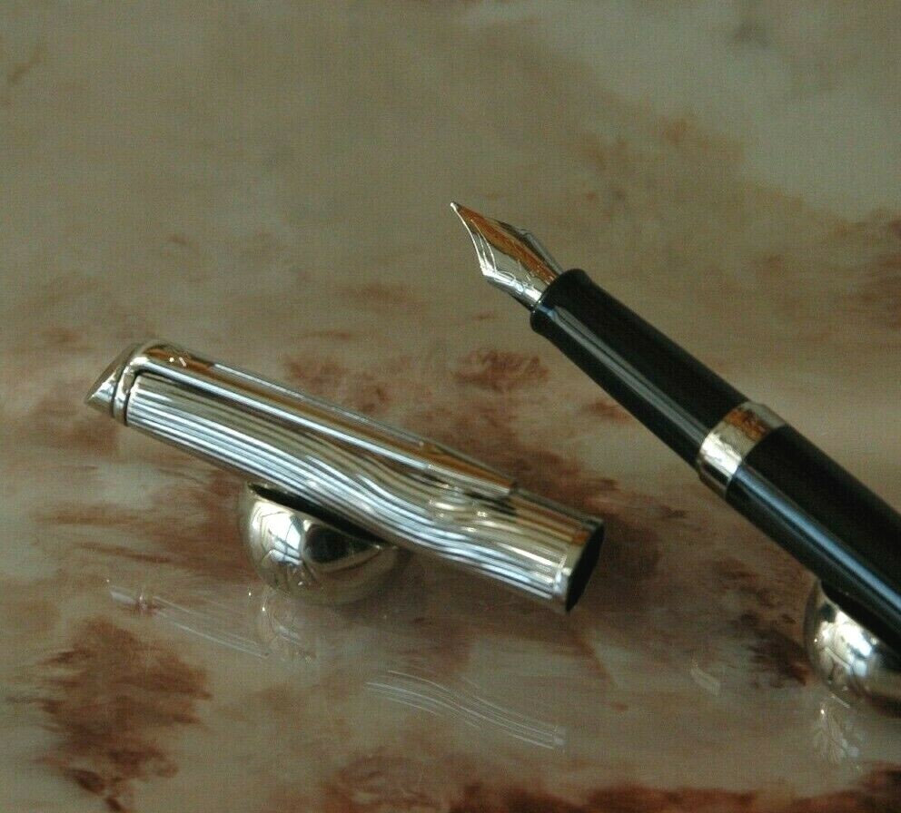 Stylo Plume Waterman Hemisphere De Luxe - Pointe M, Noir, Neuf De Stock Sans Boîte