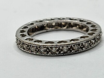 1 Zoll Sterlingsilber (0,925) runder Ring Anhänger Herz ausgeschnittene klare Steine