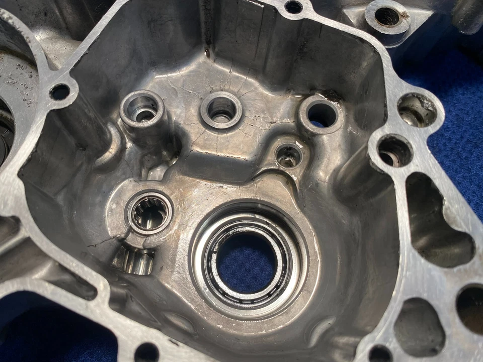 02-18 YAMAHA YZ85 OEM EXTREMO INFERIOR MOTOR BIELAS CAJAS IZQUIERDA Y DERECHA YZ85 OEM 2006 Foto 4 de 4