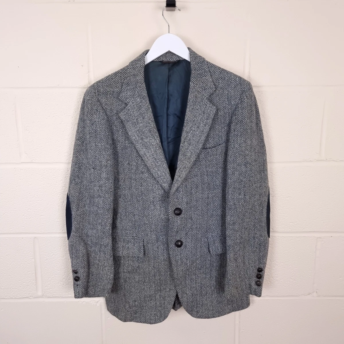 Men's sportcoat shop