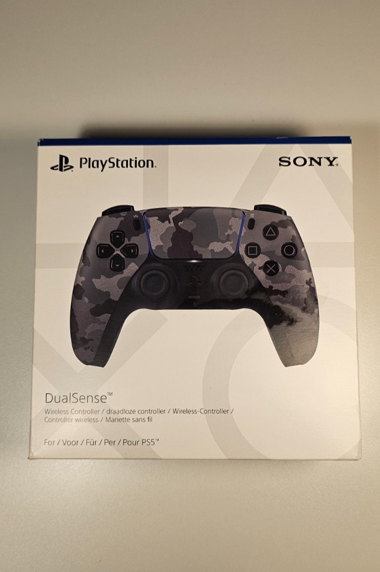 PS5 Sony DualSense Wireless Controller - Grey Camouflage BRAND NEW and SEALED