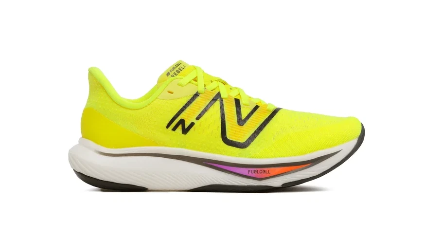 Chaussures de sport pour hommes MFCXCP3 New Balance FuelCell Rebel v3... - Photo 1/4