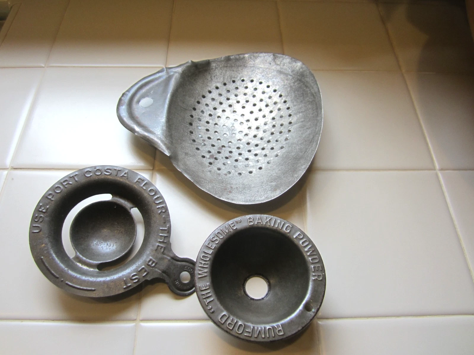 Vtg. Metal Advertising Kitchen Tools, Funnel, Egg Separator & Milk Skimmer VGC
Opens in a new window