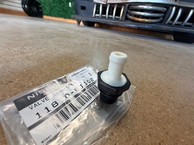 (1) Válvula PCV Genuína 11810-8J102 Nissan Infiniti OEM / MESMO QUE CONCESSIONÁRIA - Imagem 2 de 4