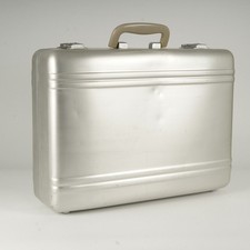 Unbranded Aluminum Attache Brushed Silver Case 17" x 13" x 4"