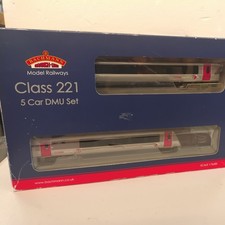 Bachmann 32-628 Class 221 super voyager  Cross Country 5 Car Set 