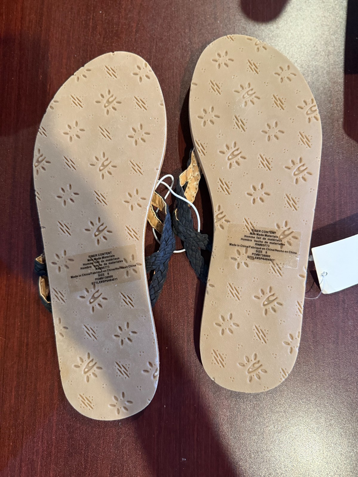 Brand NEW Oneill Womens size 8 Sandels Black