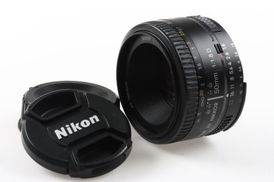 NIKON AF 50mm f/1,8 D - SNr: 3427911