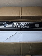 Nos Mopar Performance P5007611ab Valve Covers 273 318 340 360 La Small Block Nos Mopar Performance P5007611ab Valve Covers 273 318 340 360 La Small Block