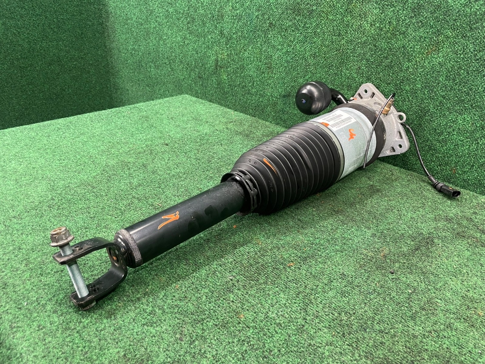 07-11 Bentley Continental GTC Speed Rear Left Side Air Ride Air Shock Strut OEM