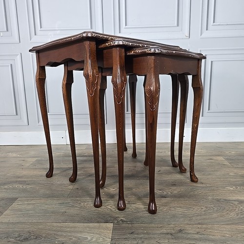 Antique Vintage Queen Anne Carved Wooden Nest Of 3 Tables - Glass Leather Tops - Picture 2 of 24