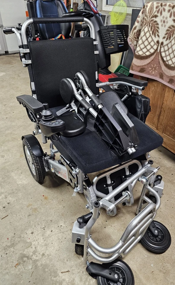 Elektrorollstuhl faltbar, teilbar, Freedom Chair bis 160 kg Traglast (6 km/h)