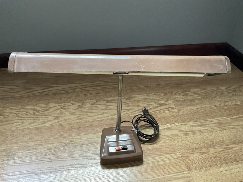 Vintage 1970 Gooseneck Desk Lamp (Universal Lamp Co. INC) Good Working Condition