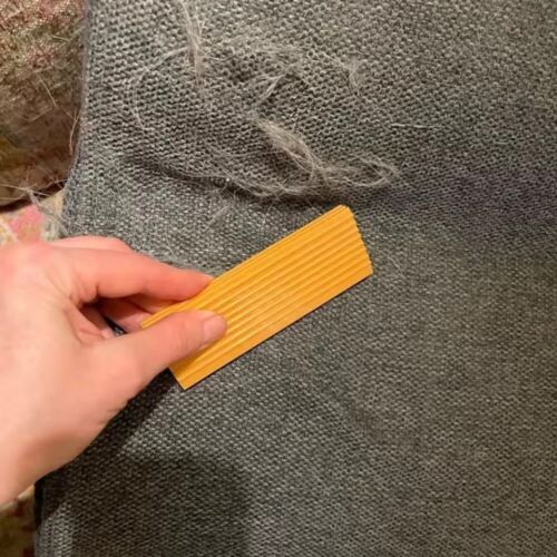 Mini Pet Hair Remover Carpet Scraper Portable Grip Easy Clean Durable Tool - Picture 3 of 8
