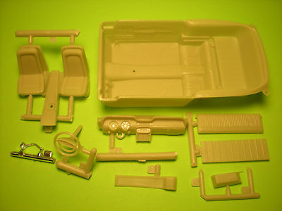 1968 Shelby Mustang GT-500 1/25 cobra interior tub bucket seat console Ford lot