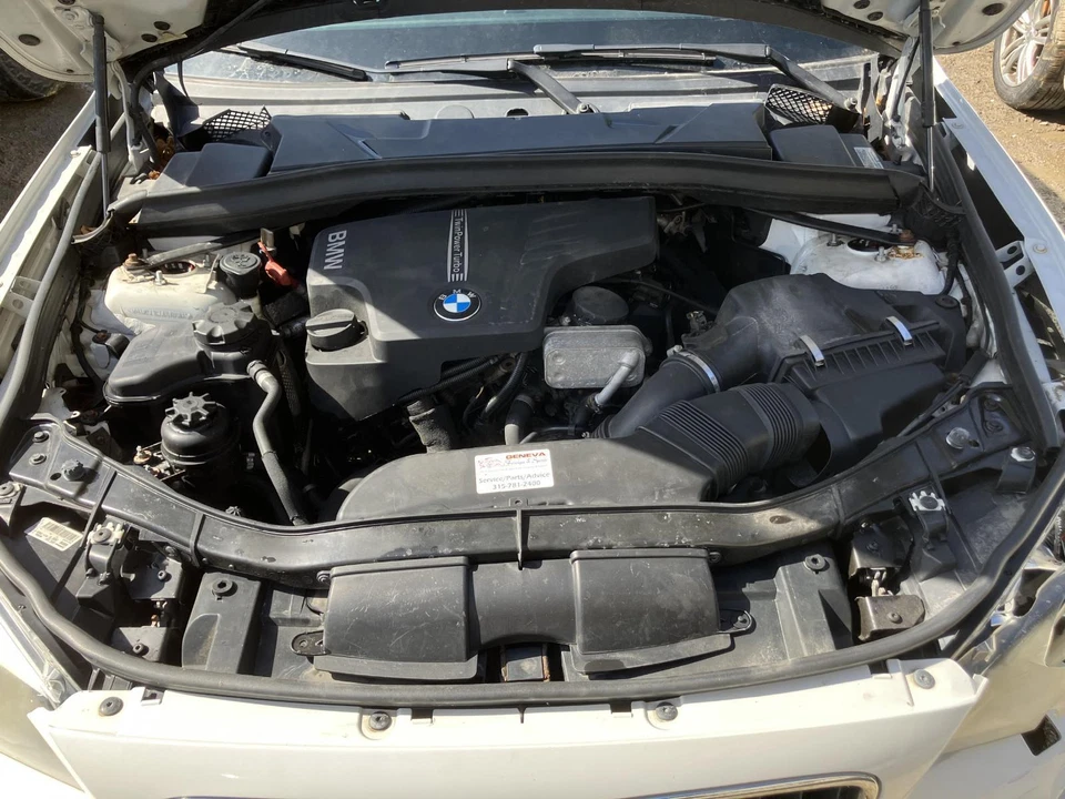 13 eje trasero izquierdo BMW X1 nudillo/tubo Foto 4 de 4