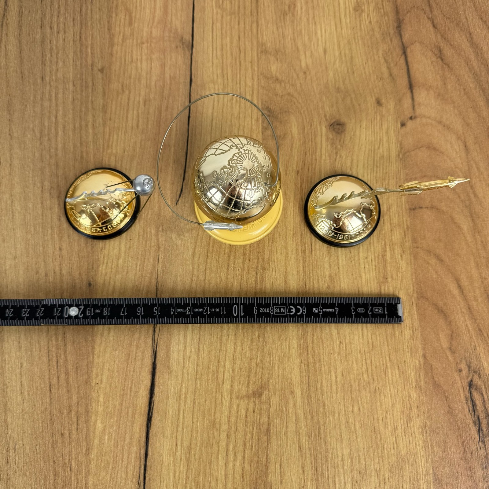 VINTAGE ROCKET SPUTNIK GLOBE VOSTOK RUSSIAN SPACE PROGRAM 3 SOUVENIRS USSR CCCP