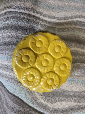 Vintage Cake Pan Metal Mold Upside Down Pineapple Design Yellow 