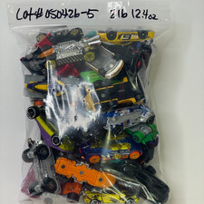 Hot Wheels Matchbox  Mixed Brands Diecast Cars 2-3 lb Bag 050426-5 Loose Cars