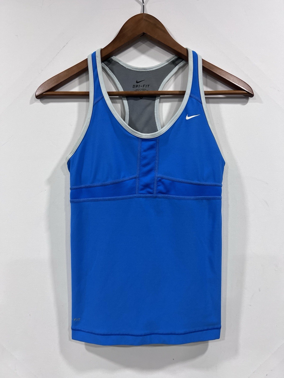 Nike Dry Fit Women’s Blue Racer Back Built In Bra Running Tank Size Small