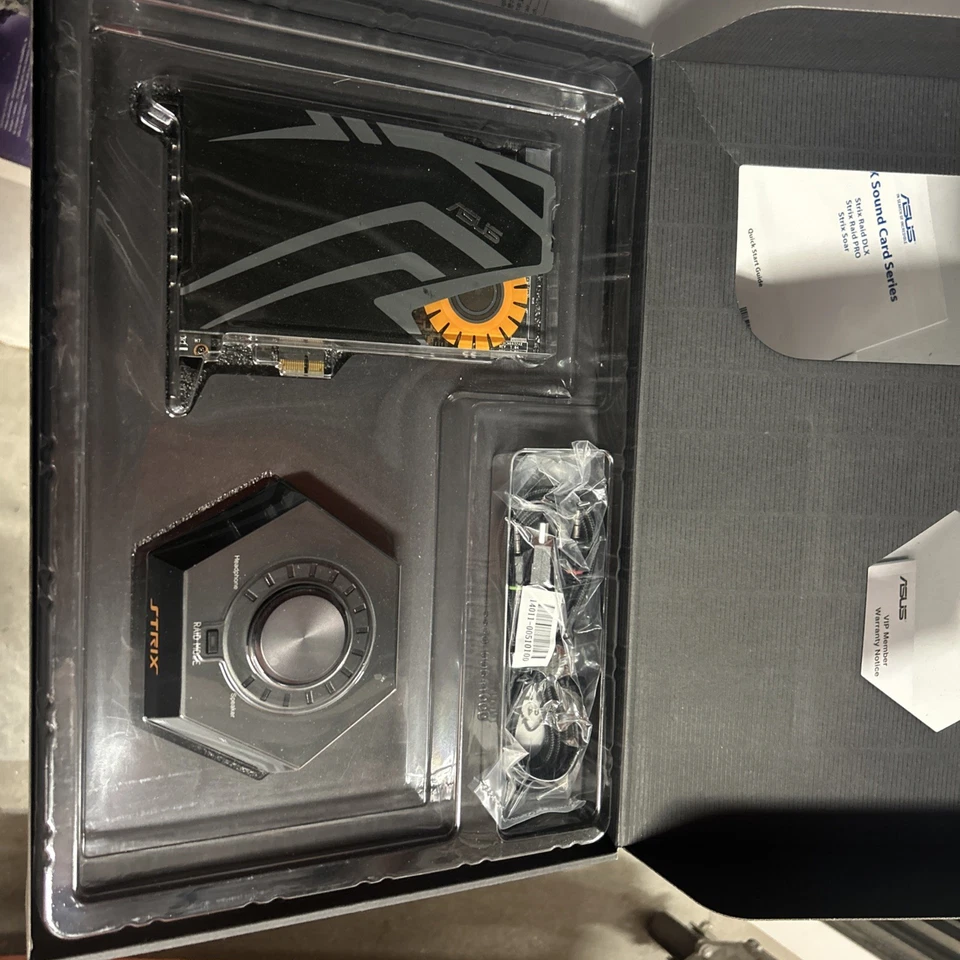 Asus Strix Raid DLX 7.1 Gaming Sound Card - Image 3 of 4