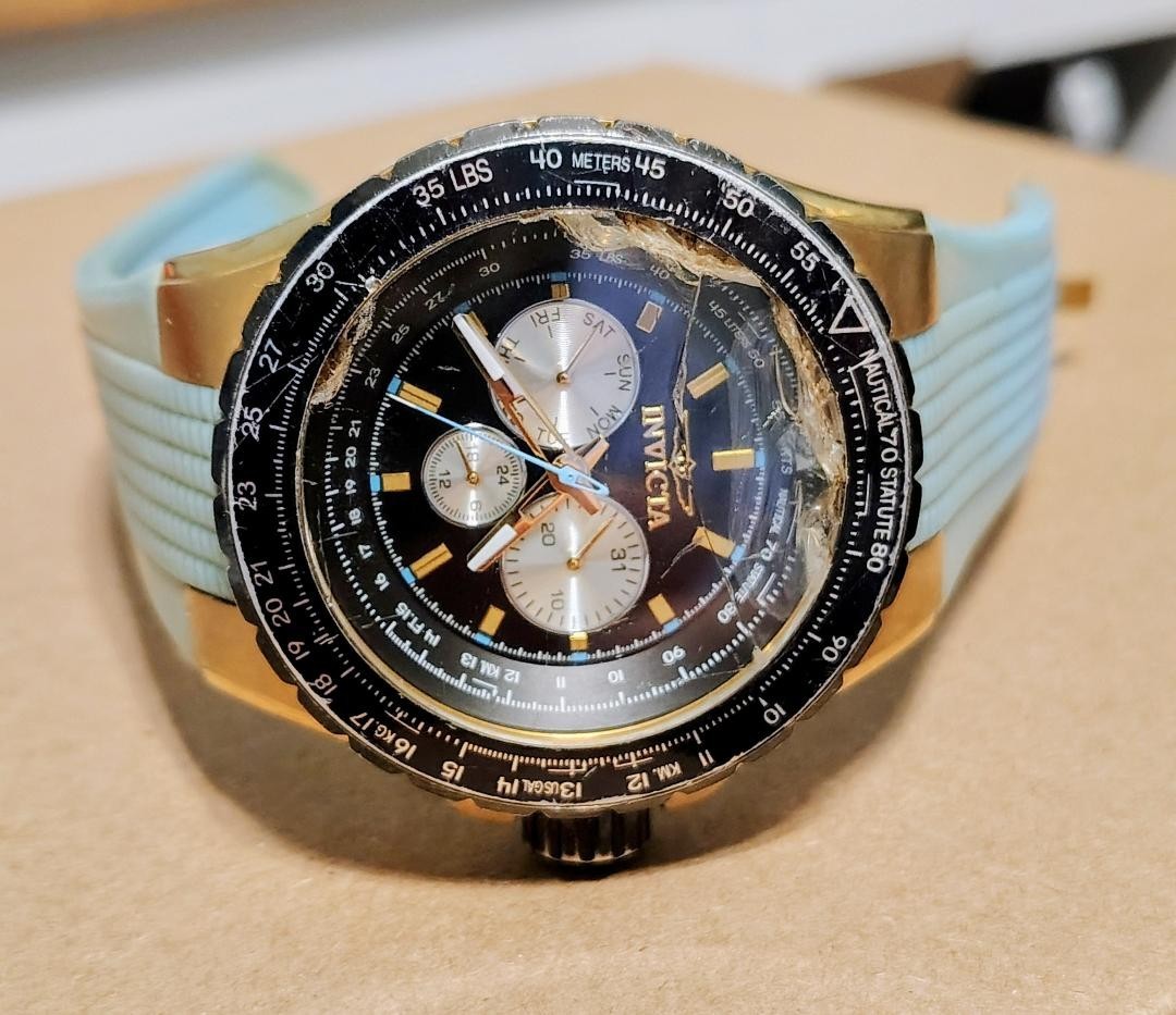 Invicta Aviator Skyshock Men's Watch GOLD (39312)  - BLACK/SILVER Case 