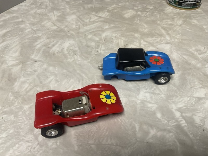 2 Vintage Dune Buggy Slot Cars For Parts Both Have Engines Hongkong Aurora