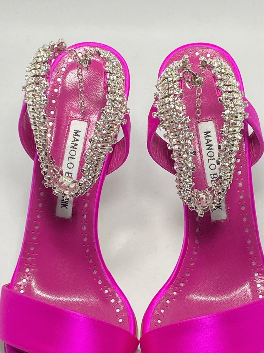 直営店 ‐Manolo Blahnik- PARINASAN 105mm サンダル Manolo Blahnik Parinasan 105 Sandal in Light Pink | FWRD