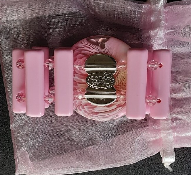 TARINA TARANTINO × ハローキテイ コラボ ブレスレット Tarina Tarantino Pink Head Mod Hello Kitty Striped Lucite