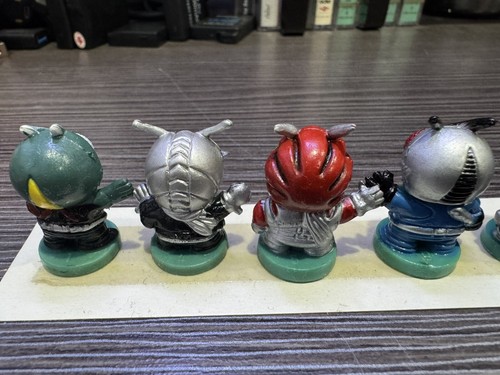 Vintage Kamen Rider Mini trading figure 1" w/stamp ( Set of 12 ) LIKE NEW! - Picture 5 of 8