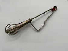 VINTAGE "ONE-HAND-WIP" EGG BEATER - EAGLE PRECISION MFG CORP - RED BAKELITE TRIM
