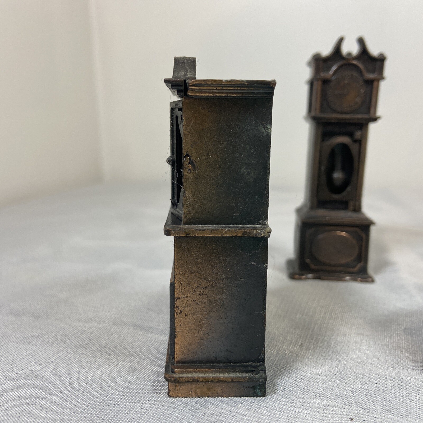 Vintage Durham Industries Metal Miniatures & Doll House Furniture