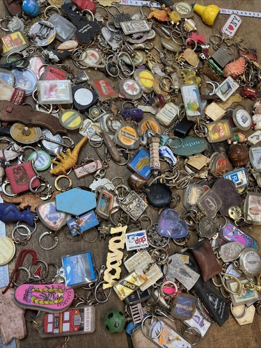 Gros Lot D'ancien Porte-clés 200 Pièces Vintage Ref N.2 - Picture 8 of 10