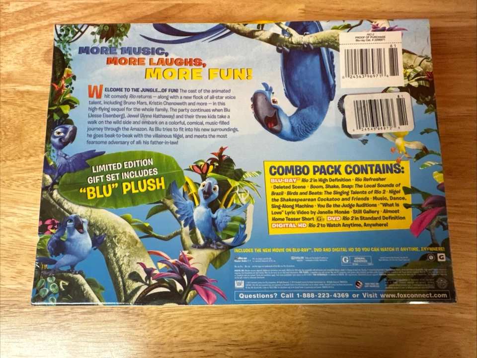 LTD EDT- SEALED -Gift Set Rio 2 w/ Plush Toy Blue-Ray|DVD|Digital - Target Excl. - Image 2 of 3
