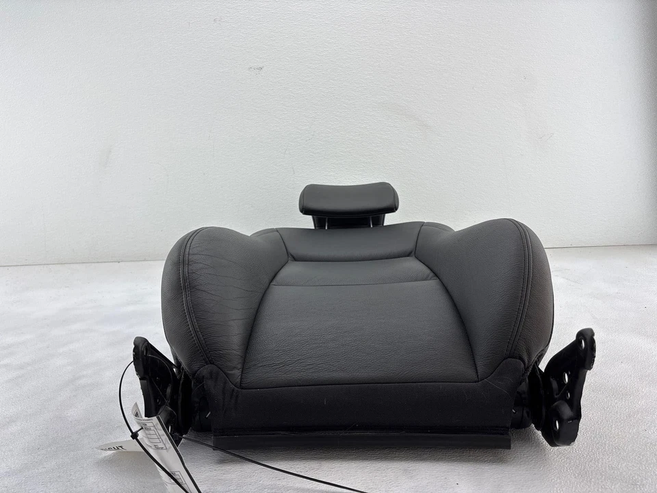 2006-2009 Saab 9-5 Front Right Upper Seat Cushion - Image 4 of 4