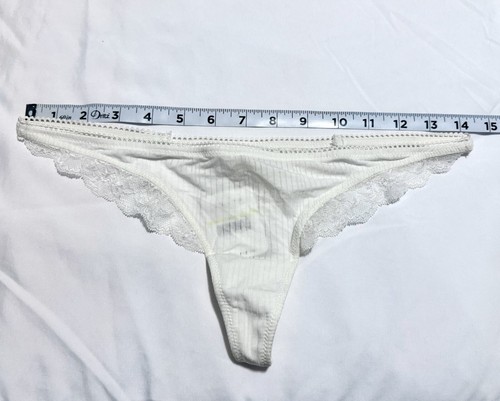 NWT Free People Intimately Lace Thong Panty Ivory-White V String Lace Sz Medium - Picture 4 of 5