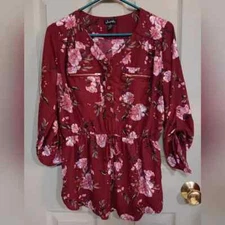 Justify Women's Roll Tab Sleeve Burgundy Floral Blouse - Size Medium