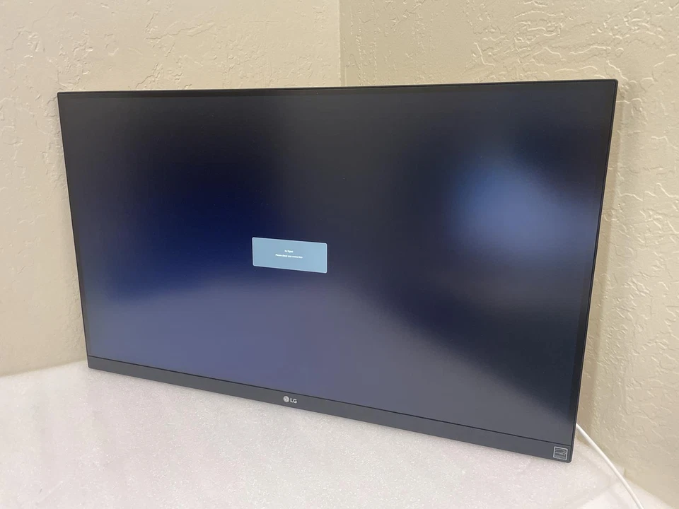 LG 27BL85U-W 27'' 4K HDMI, DP, USB, USB-C MONITOR W/ AC ADAPTER, NO STAND. - Image 3 of 4