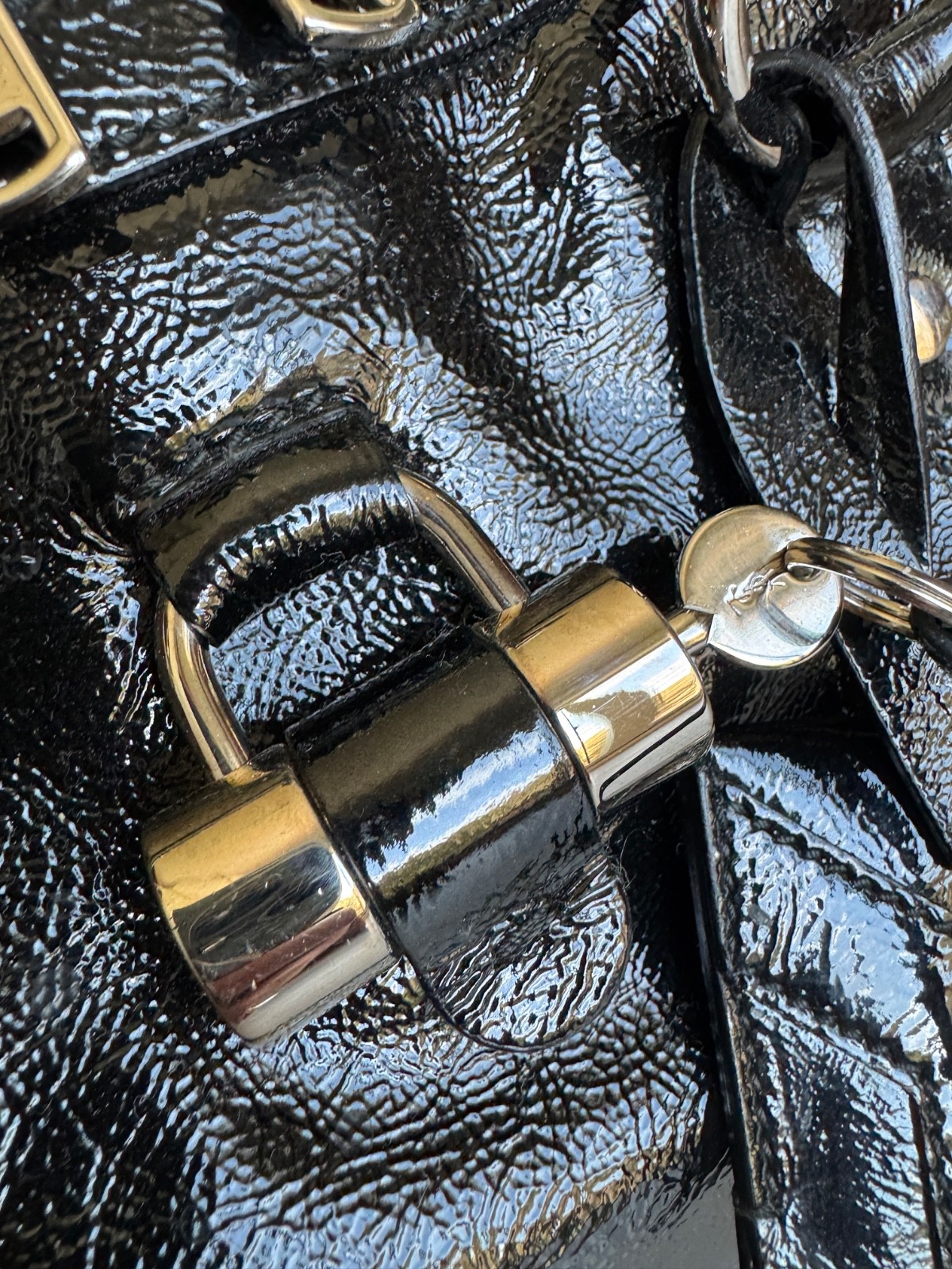 YSL Yves Saint Laurent Rive Gauche Muse Tote - image 6