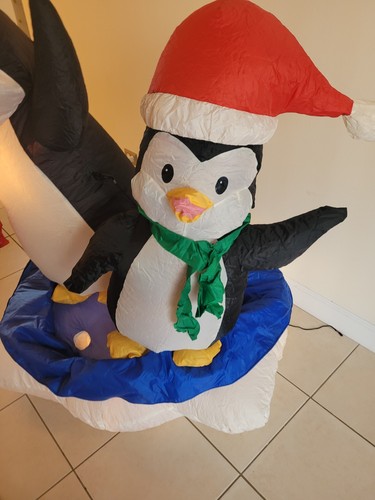 5 FT Lighted Airblown 2009 Penguins On Saucer Gemmy Inflatable Christmas Working - Picture 6 of 9