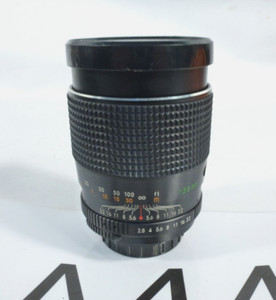 Chinon 135mm F/2.8 M42 Mount Prime Lens refm