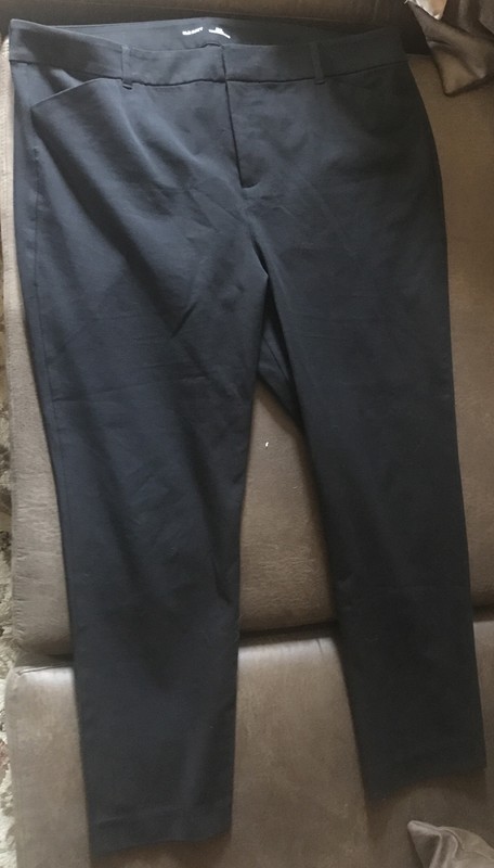 Old Navy Woman’s Black Size 18 Work Or Dress Pants