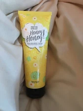 Perfectly Posh Honey Honey Healing Body Creme Old PACKAGING