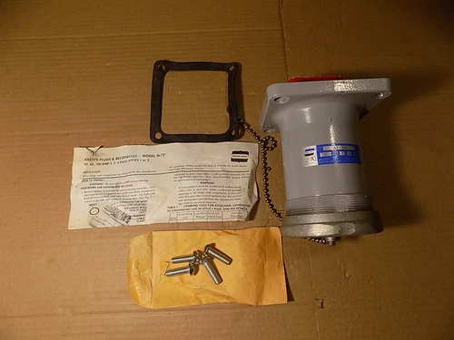 Crouse-Hinds AR-1027 600 VAC/250 VDC 100 Amp 2-Pole ARCTITE Receptacle NIB