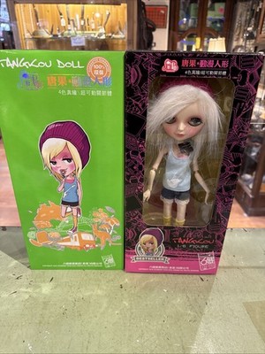 REDUCED!!!  Tangkou fashion doll w/ org. box, stand and passport