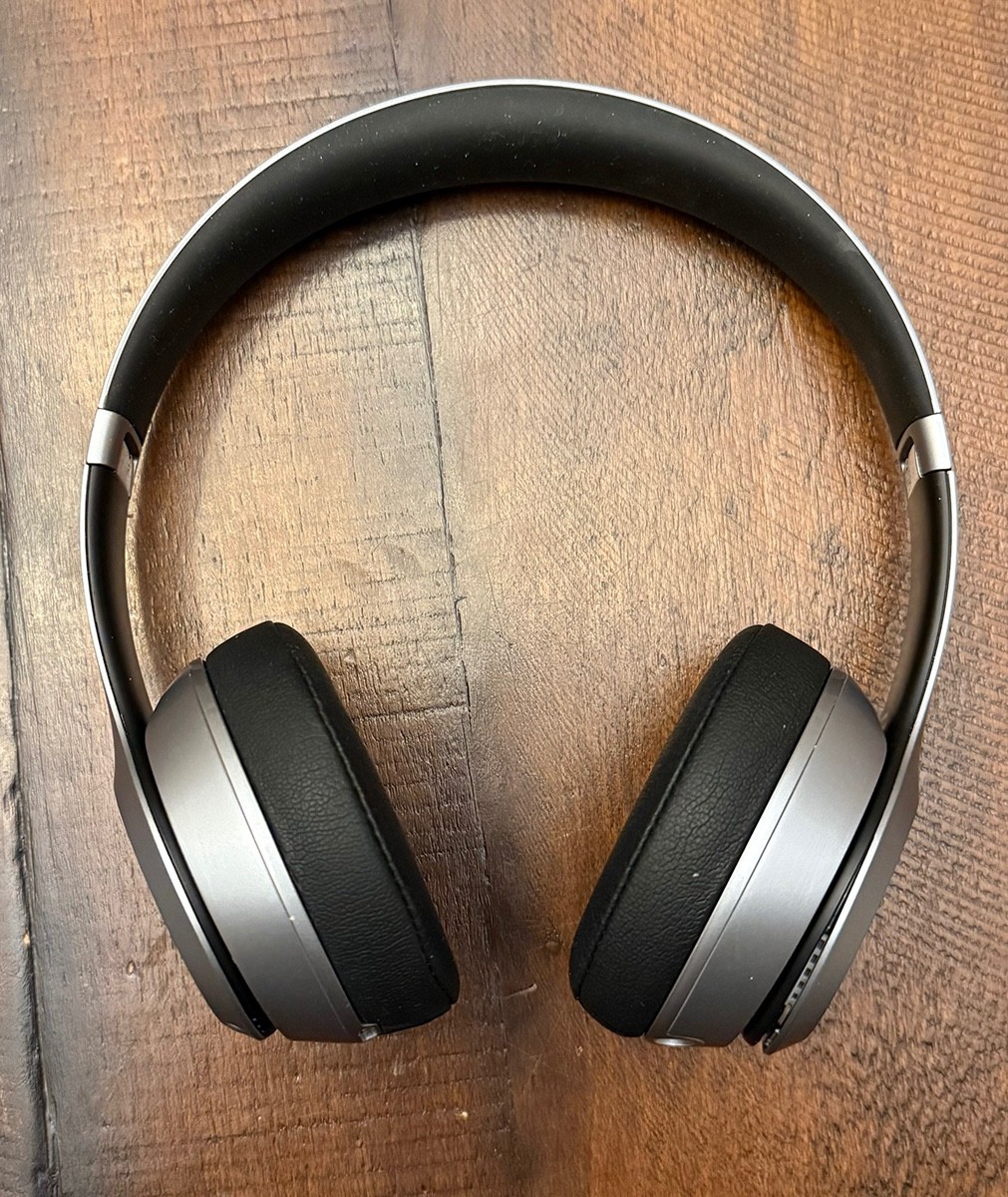 Beats by Dr. Dre Solo2 Wireless Over the Ear Headphones - Space