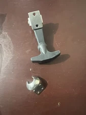 Rubber T handle latch